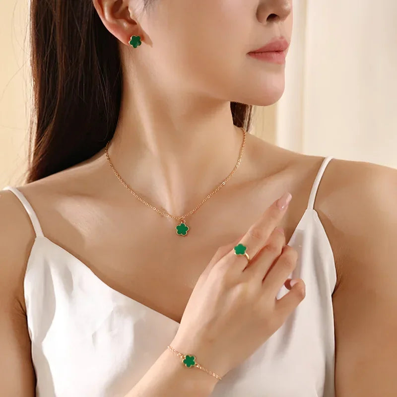 Fashionable Set Flower Clover Jewellery