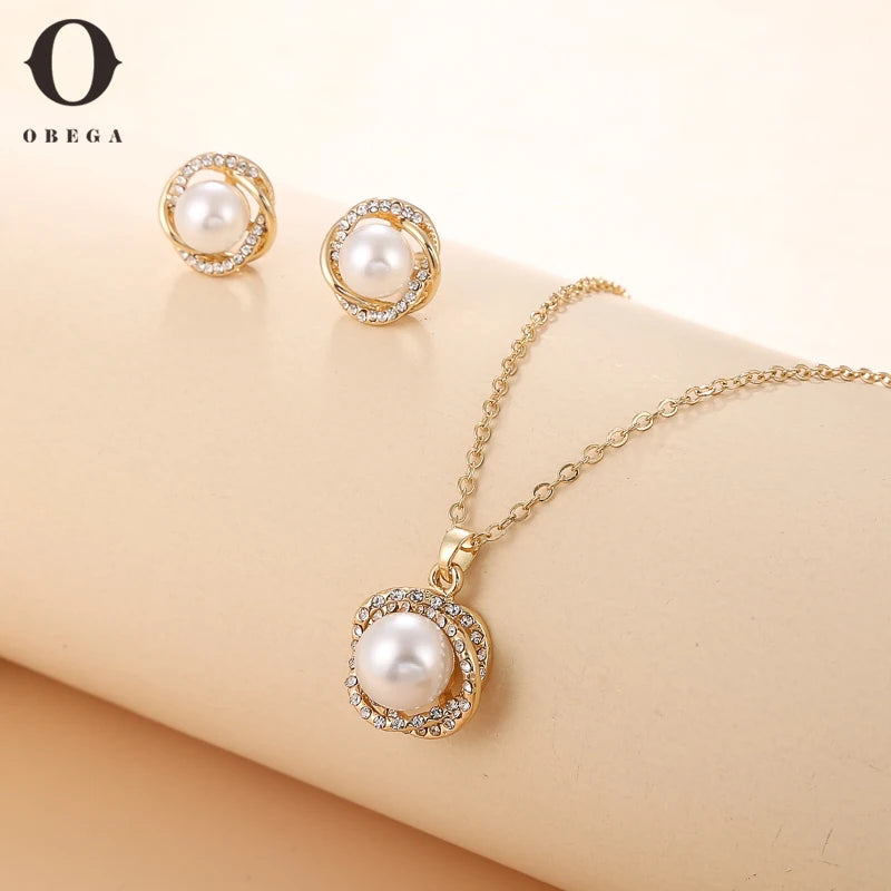 Obega Gold Sea Shell Pearl Jewellery Set: Elegance Redefined